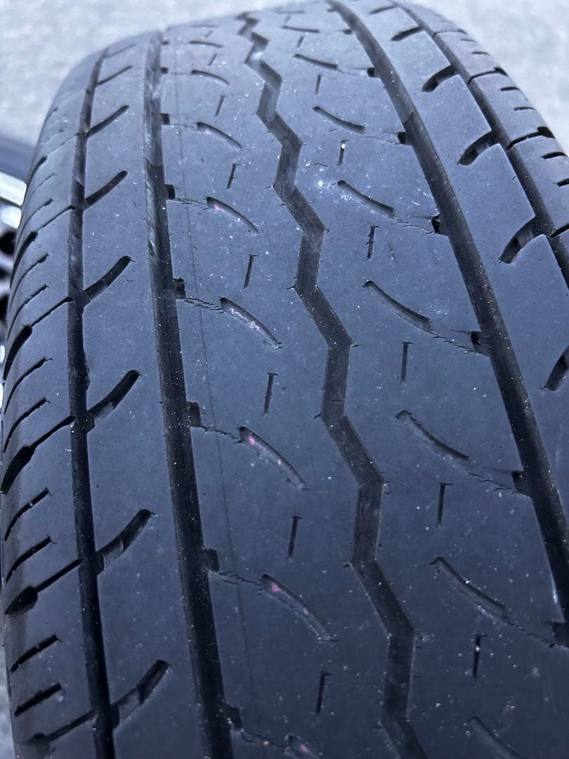 た*る様 送料込　キャラバン　プロスタイル　純正ホイール　2021年製　195/