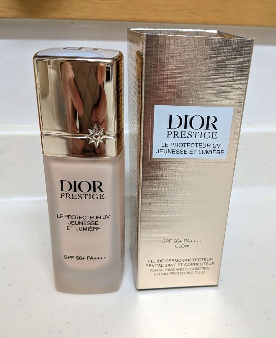 プレステージ ホワイトルプロテクターUVルミエール(SPF50+/PA++++)