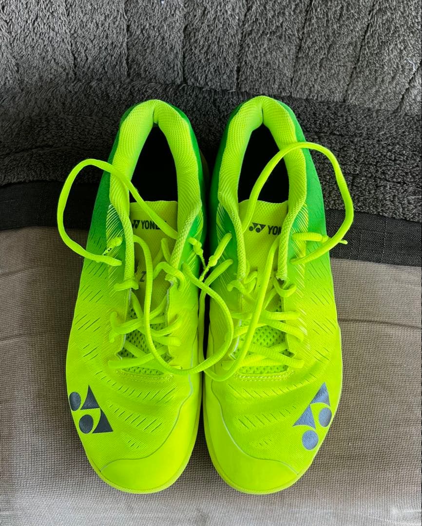 ヨネックス エアラスz 27.0