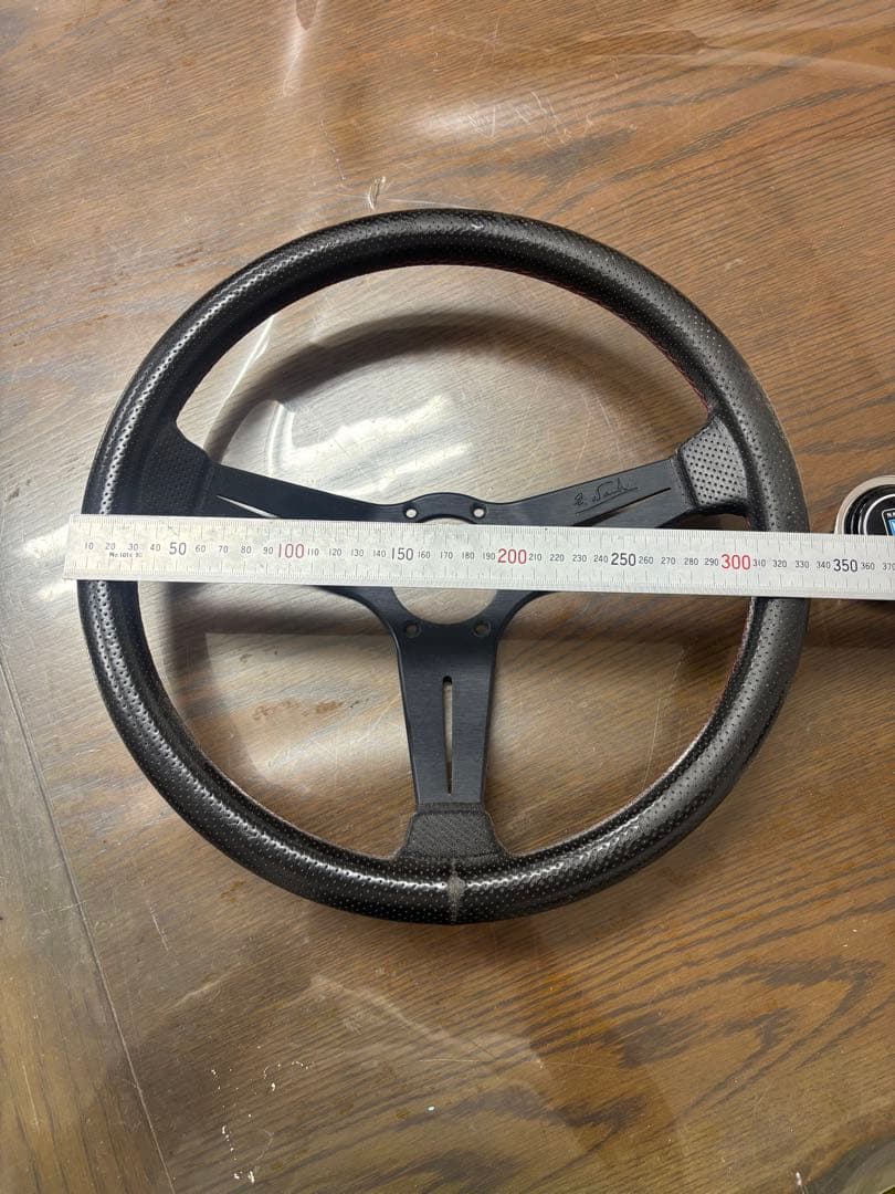 NARDI タイプラリー赤ステッチパンチングレザー　ディープコーンφ34