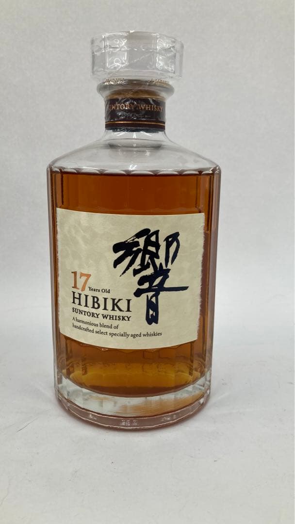 値下げしました。サントリー響17年　700ML　43％　未開封