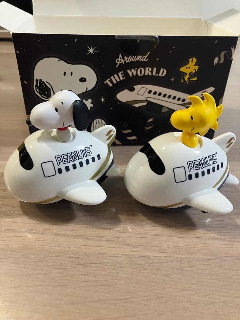 日本未発売！スヌーピー ×スターラックス航空コラボ　プルバックプレーン2個セット