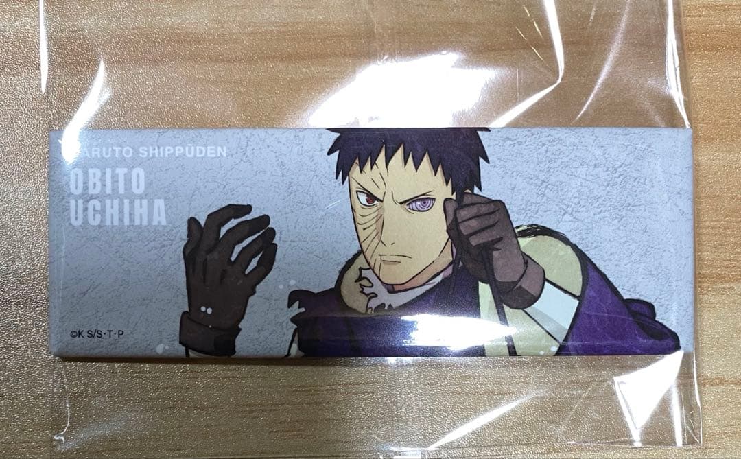 NARUTO ベースヤード　トーキョー　うちはオビト　ロング缶バッジ　缶バッジ
