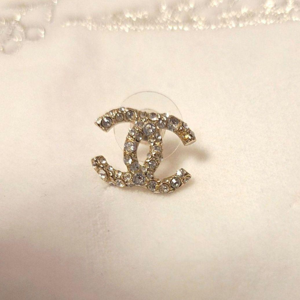 シャネル　CCロゴピアス　片耳用