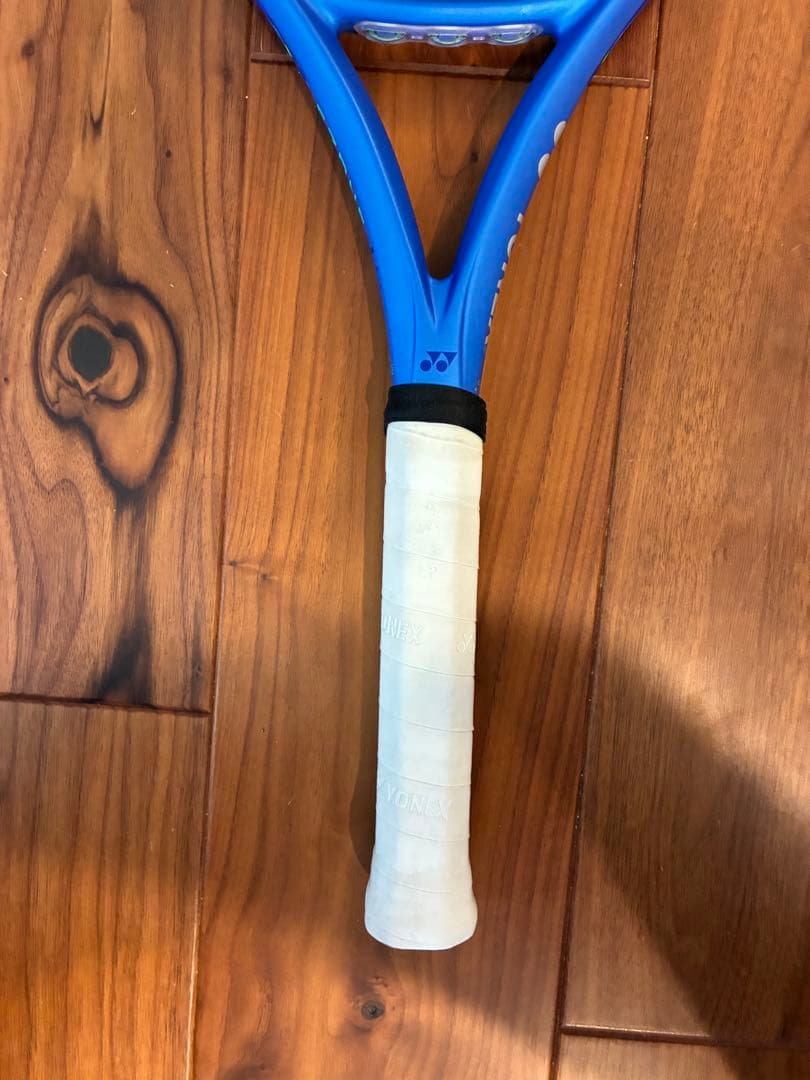 YONEX Ezone110 G2 テニスラケット