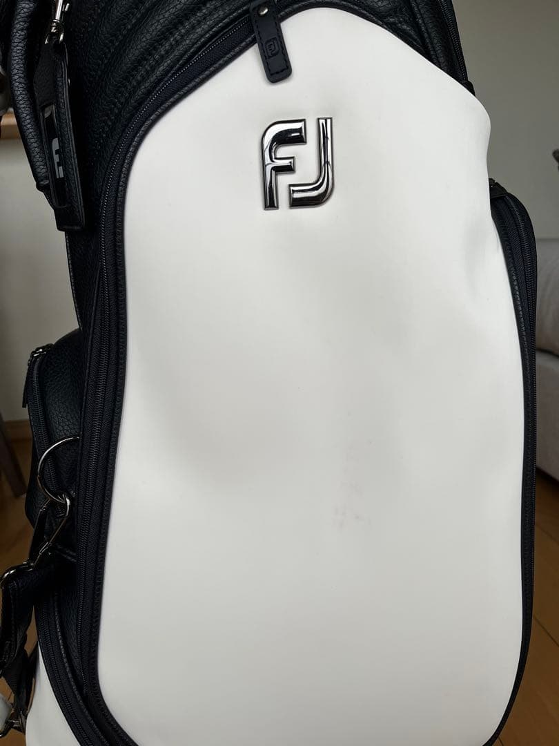 希少　美品　ＦＪ　フットジョイ ３点式キャディバッグ【ホワイト/ブラック】完売品