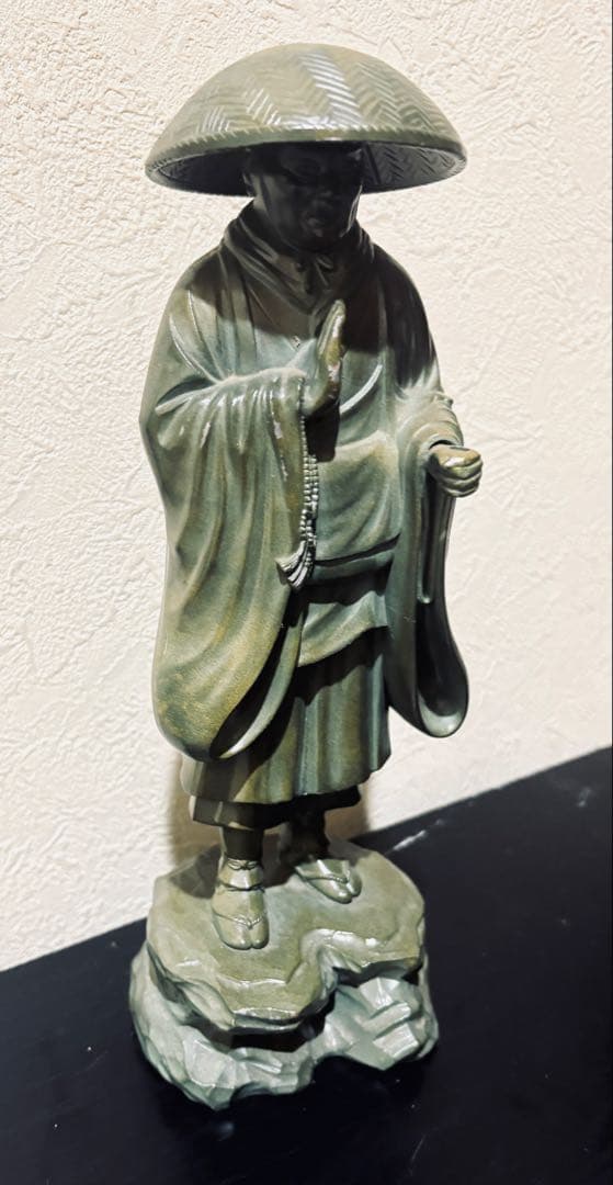 仏教美術　親鸞聖人像　古美術品　　金属製　置物　約25cm 浄土真宗　ブロンズ