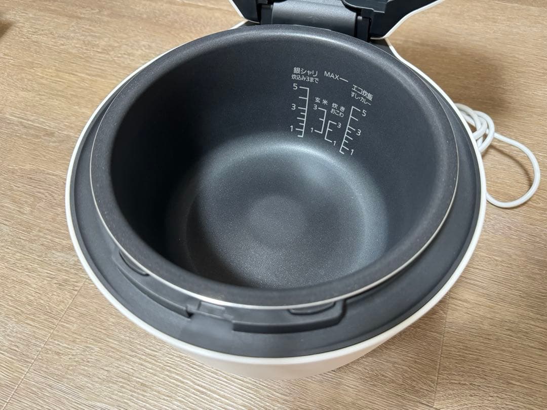 Panasonic 炊飯器 SR-R10A-W ホワイト