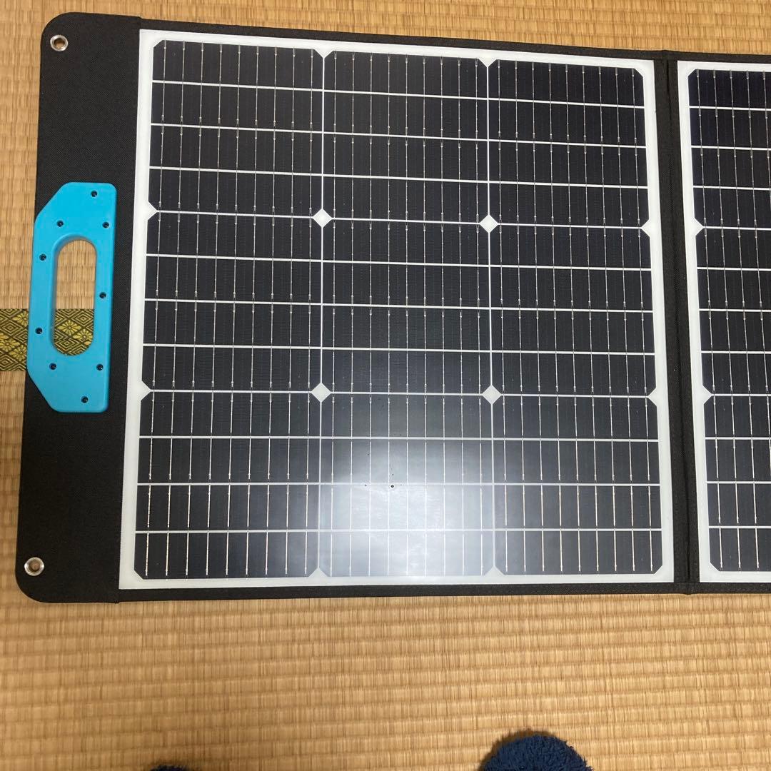 ソーラーパネル 100W 太陽光 ソーラーチャージャー 折り畳 防災　送料込み