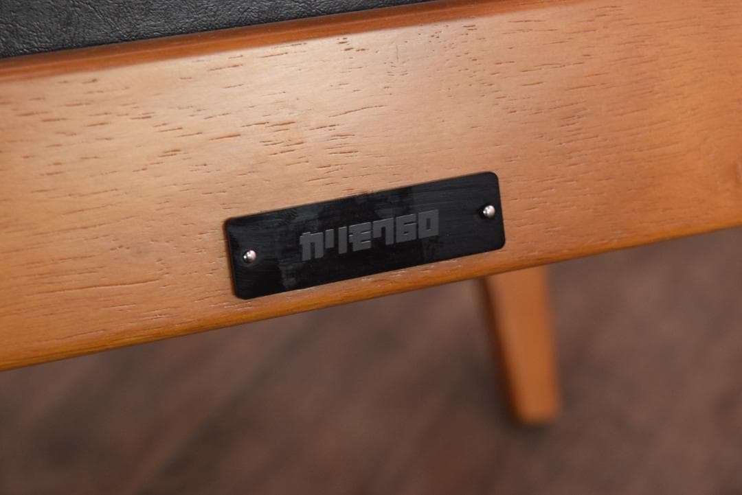 展示品　カリモク60 Kチェア スタンダードブラック　 W36170BW　13A