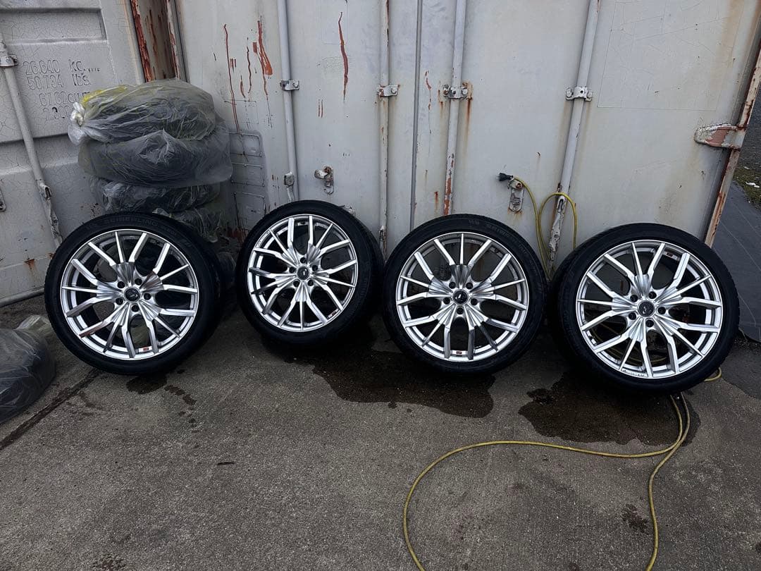 レオニスLV 19インチ 5H114.3 4本セット(タイヤ付き)