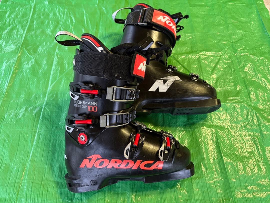 Nordica Dobermann 100 スキー用ブーツ