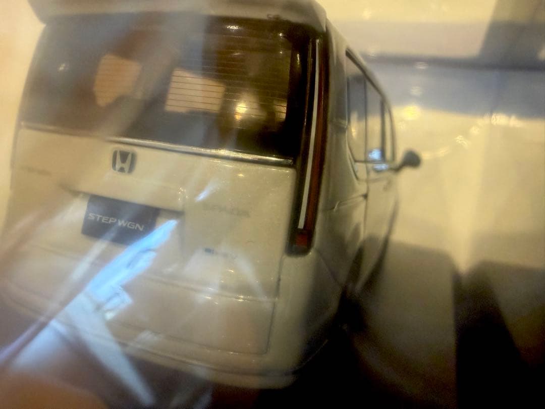 ステップワゴン　スパーダ　白　ミニカー　新品　1/43 ホンダ　STEPWGN