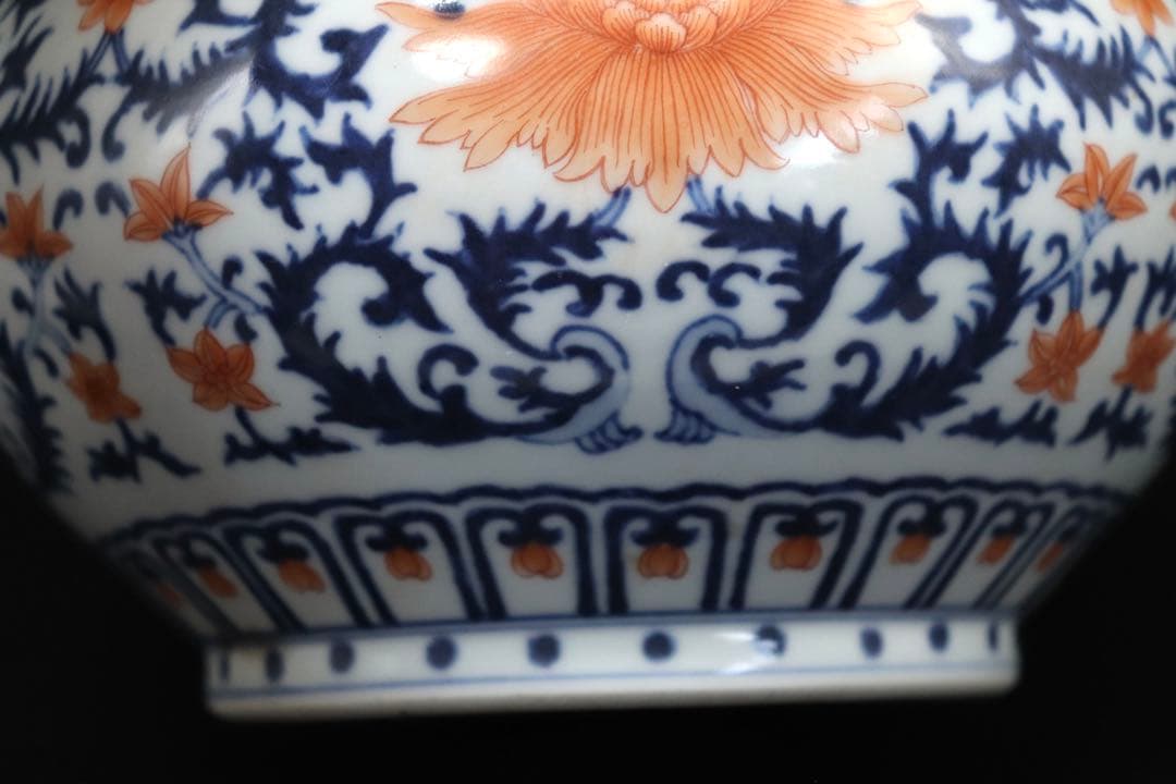 中国　染付ハン紅花卉紋雙耳瓶　大清乾隆年製銘　送料込み0907