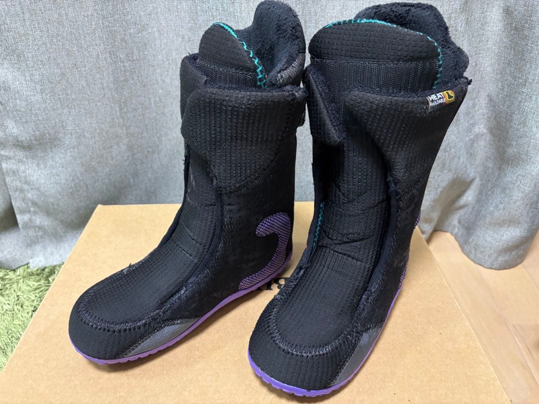 Burton ブーツ　Supreme 23.5cm