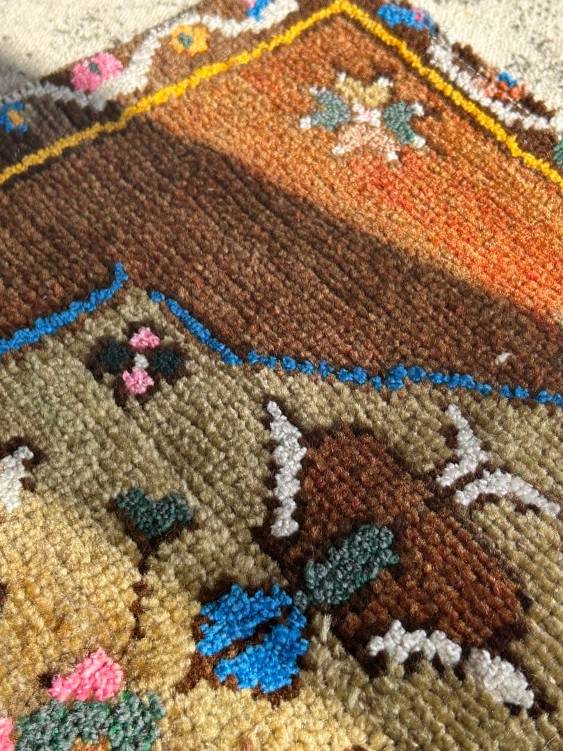 レア柄　トルコ　ヴィンテージ　ラグ　トルコラグ　ウール　モコモコ