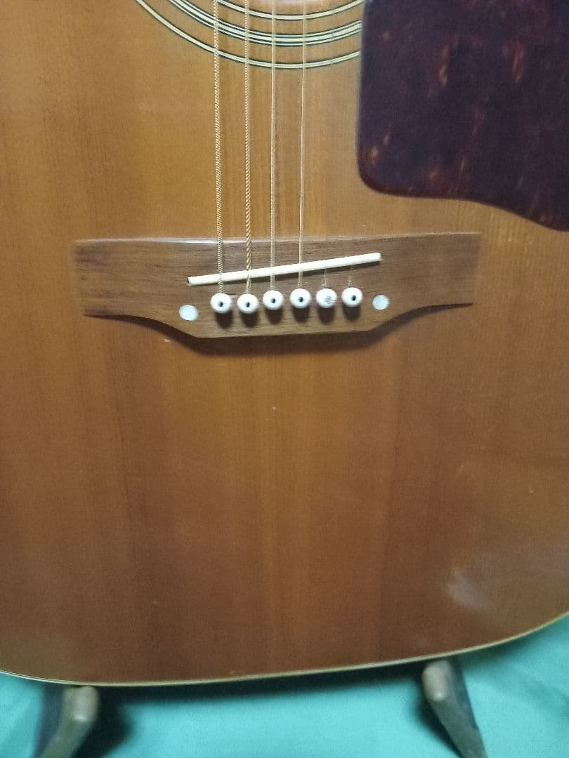 Chaki アコースティックギター