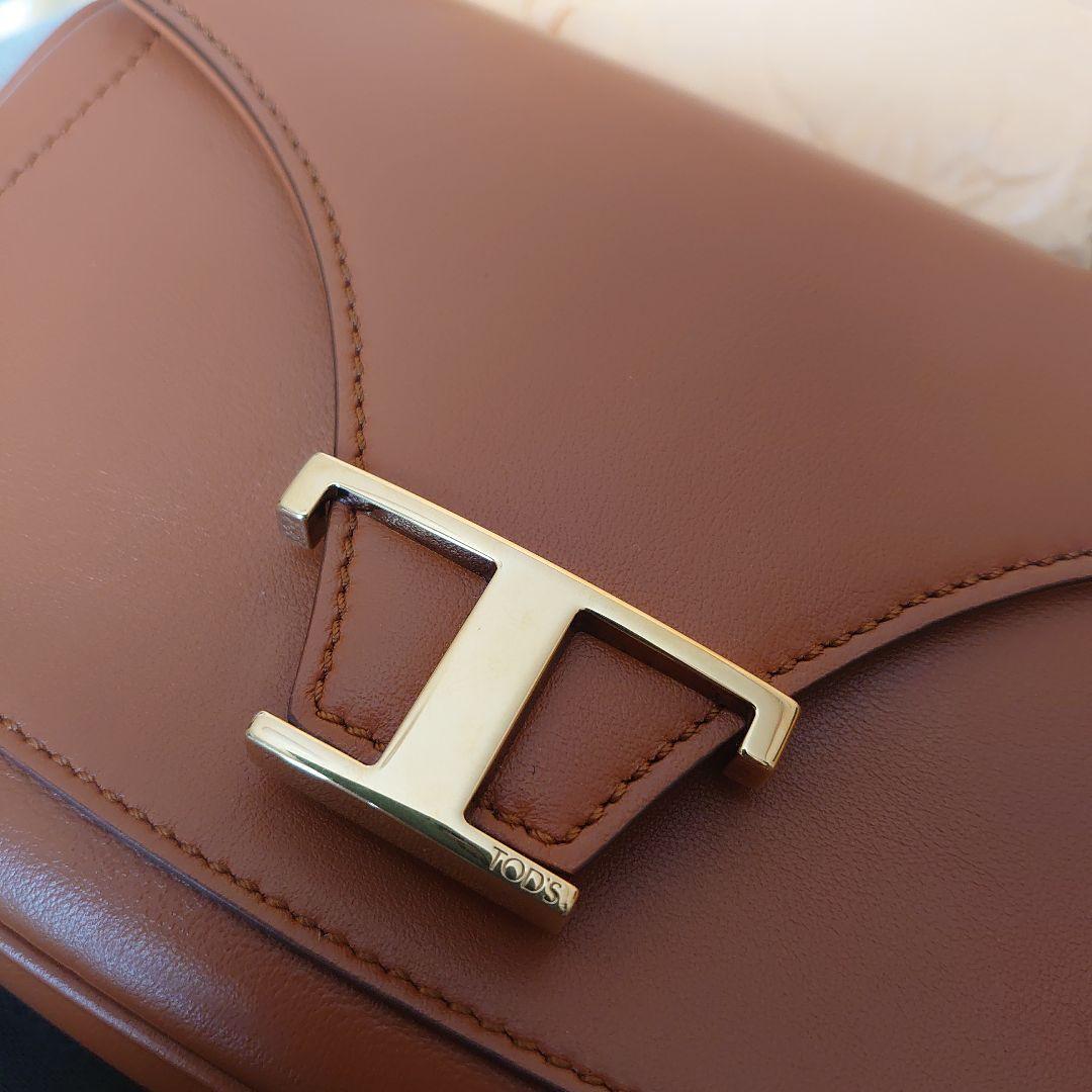 TOD'S タイムレス　クロスボディバッグ　キャメル