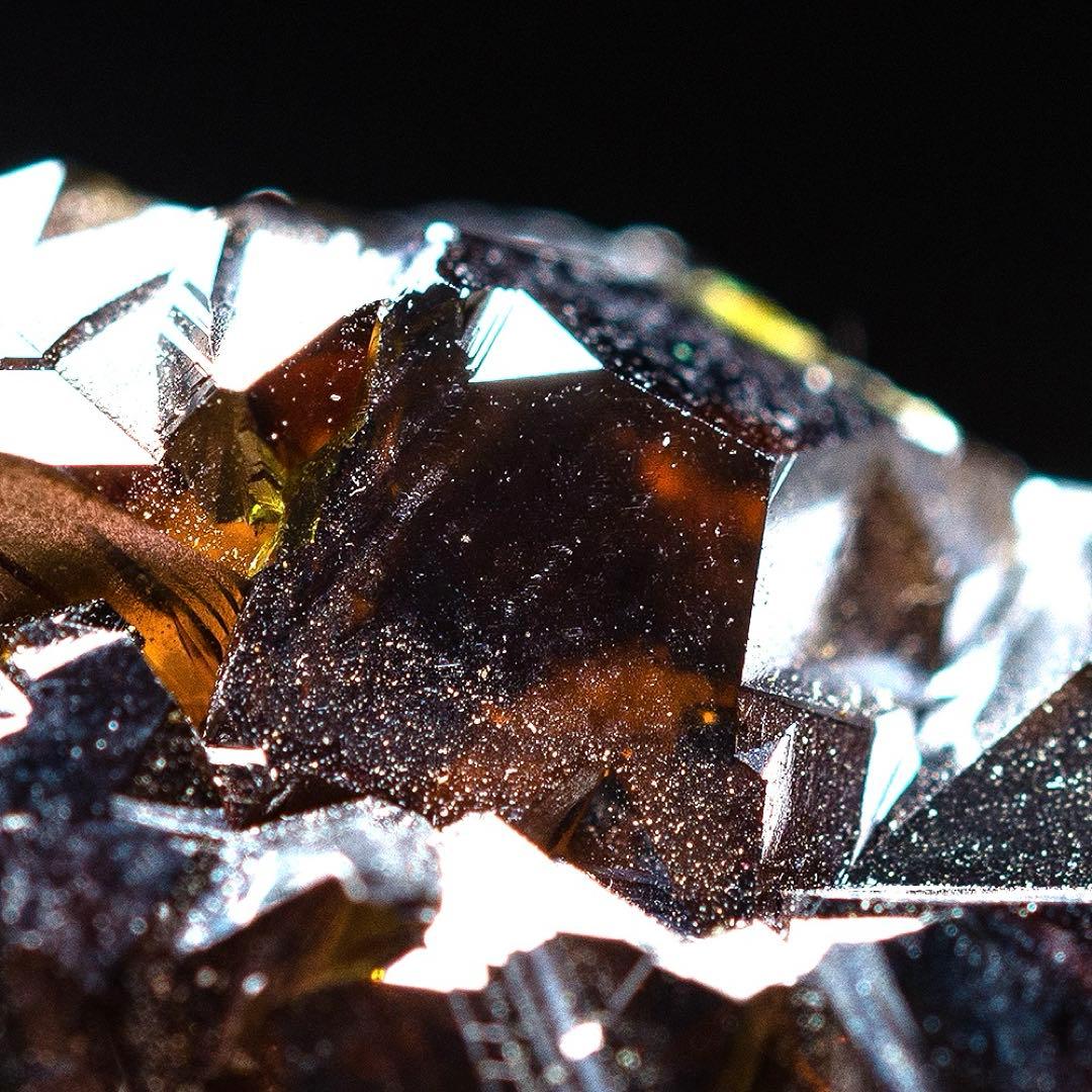 ブルガリア マダン スファレライト 天然石 原石 鉱物標本 鉱石 閃亜鉛鉱 66