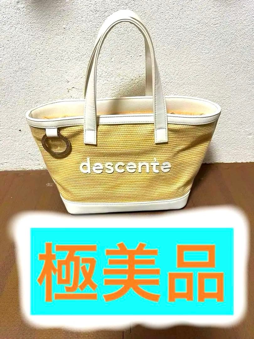 descente （デサント）ゴルフバッグ ベージュ/ホワイト