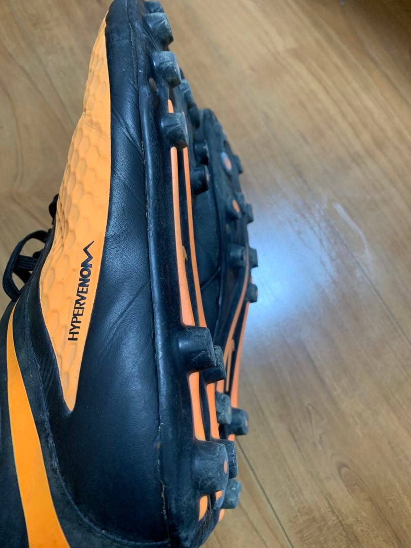 Nike ハイパーヴェノム フットサルシューズ（IC）＋サッカースパイク（FG）