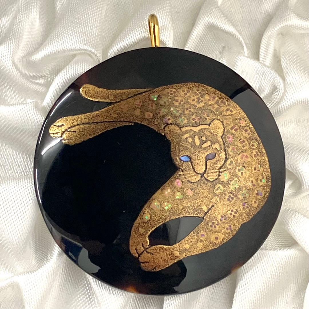 英成 作 べっこう 彪 ブローチ ヒョウ べっ甲 作家 箱入 美品