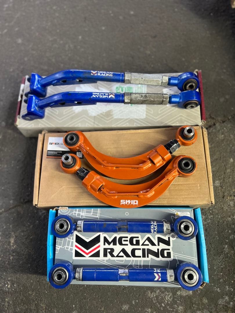 レガシィ B4 3点セット アッパーアーム ラテラルアームリア BL5 BP5