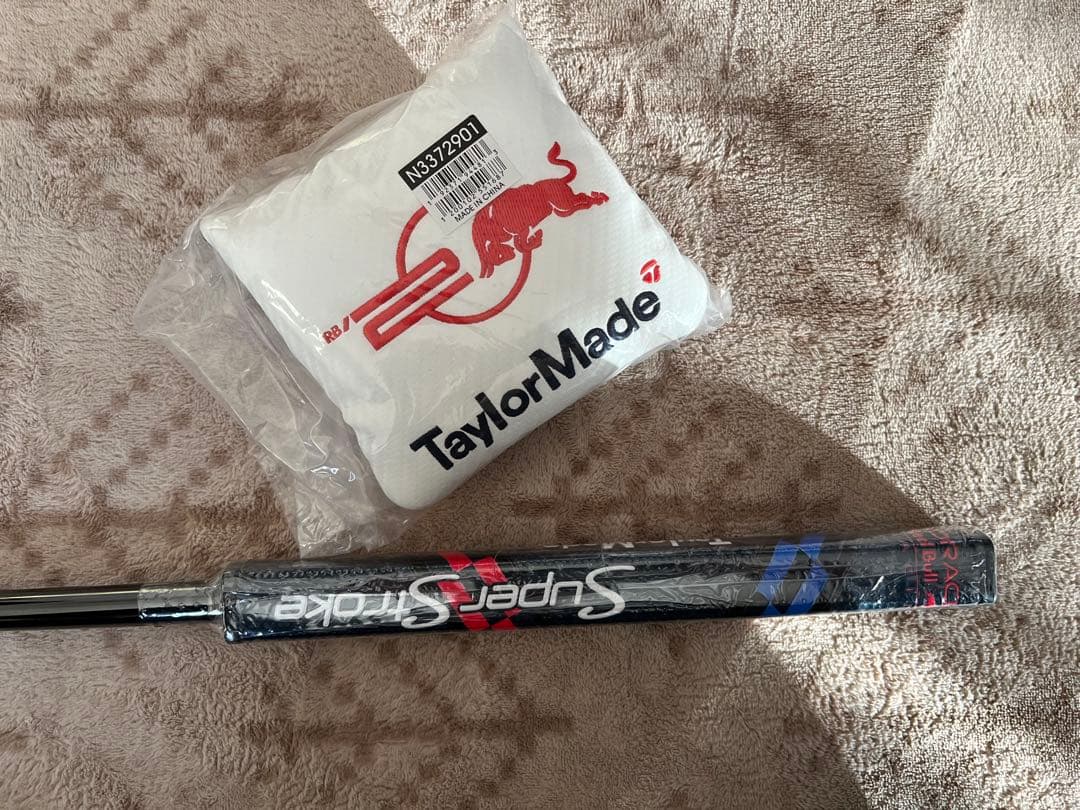 あいあい　テーラーメイド レッドブル パター