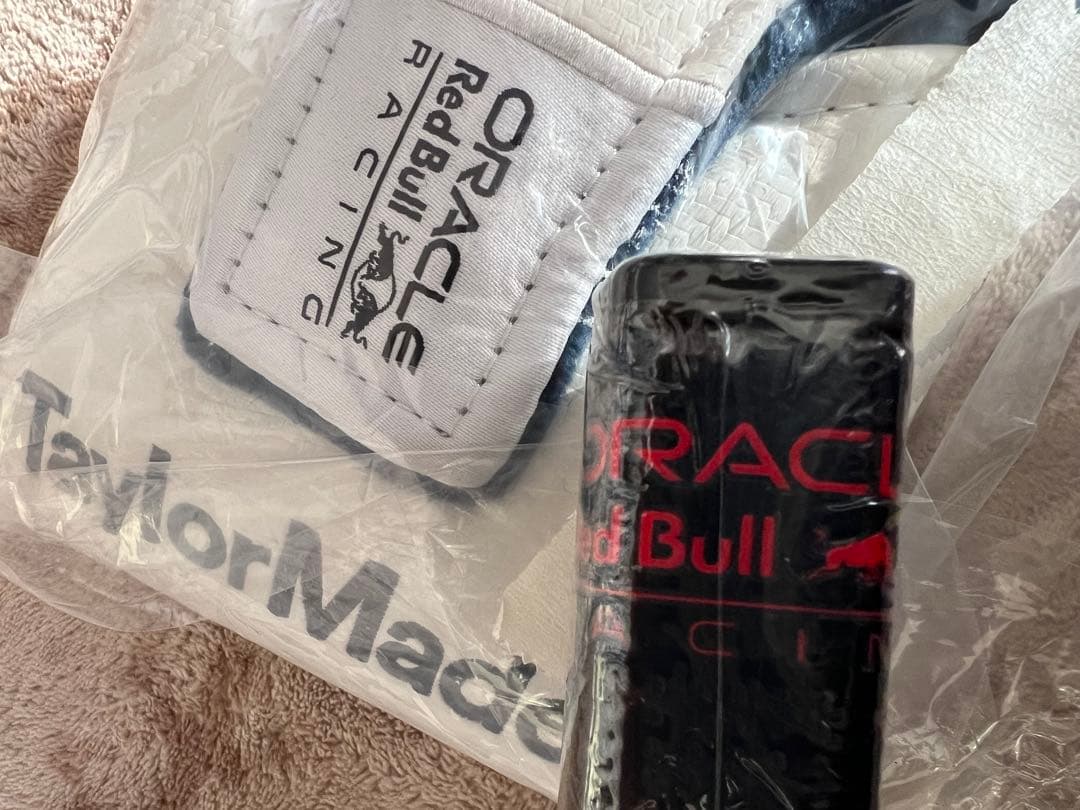 あいあい　テーラーメイド レッドブル パター