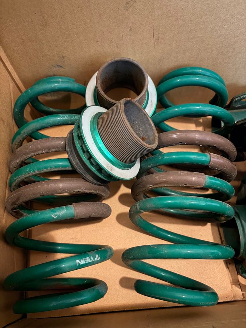 gowas 様　　TEIN サスペンションキット 調整可能 グリーン