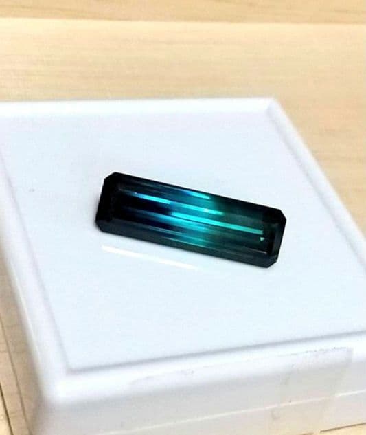 天然パーティーカラード　トルマリン