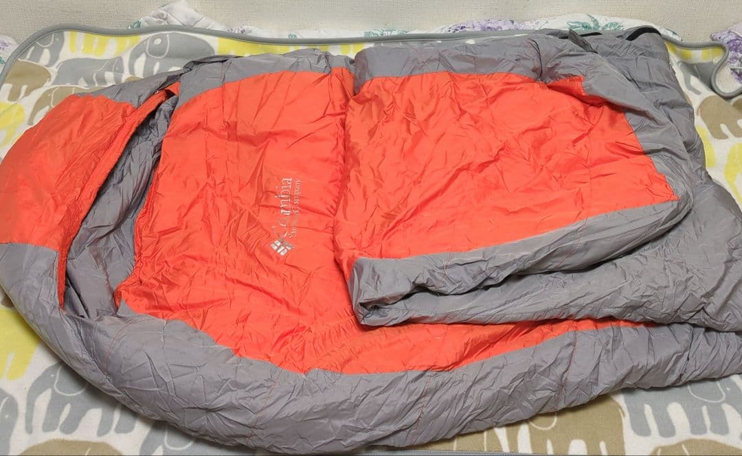 Columbia LIGHT PEAK 寝袋 1.2kg　ダックダウン