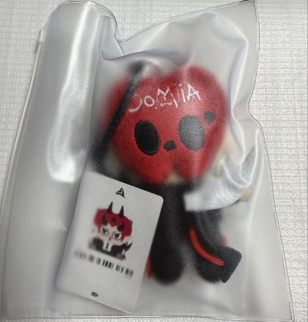 DOMIIA ドールキーチェーン　アクリルキーチェーン