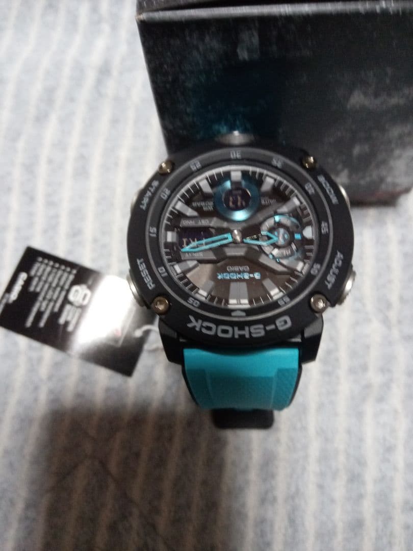 G-SHOCK GA-2000-1A2カーボンコアガード構造 ブルー海外モデル