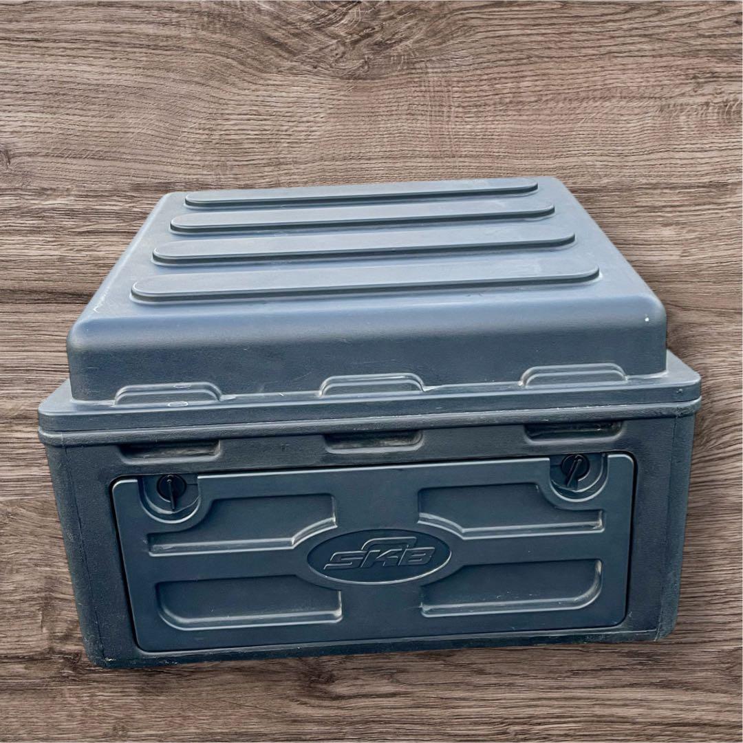 SKB R102 DJ用コンボラックケース ケースのみ 機材は見本です