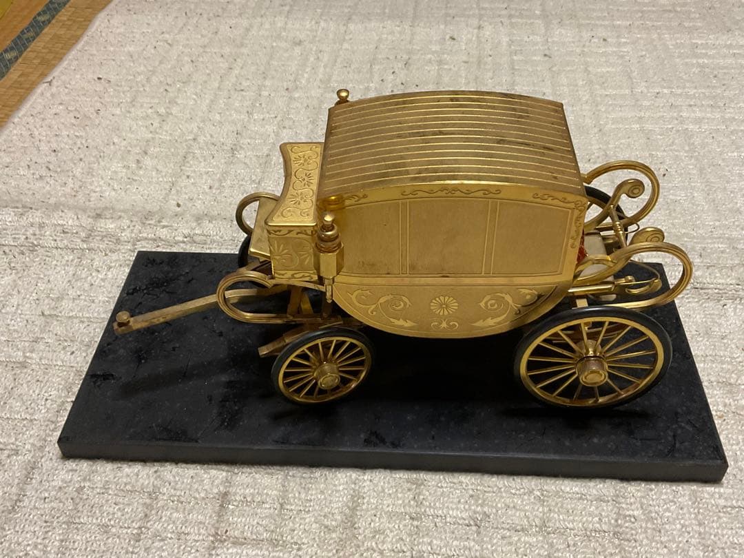 天皇陛下即位記念幌馬車／ダイキャスト製品・24k GP。【現状出品　稼働します】