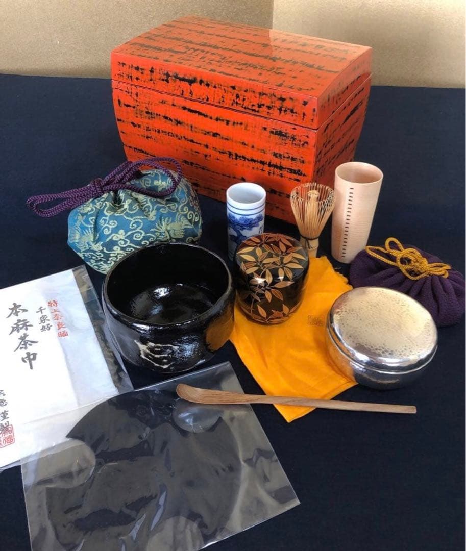 《R》茶道具 根来 茶箱 お茶道具 仕覆付 木製漆器　250827G3