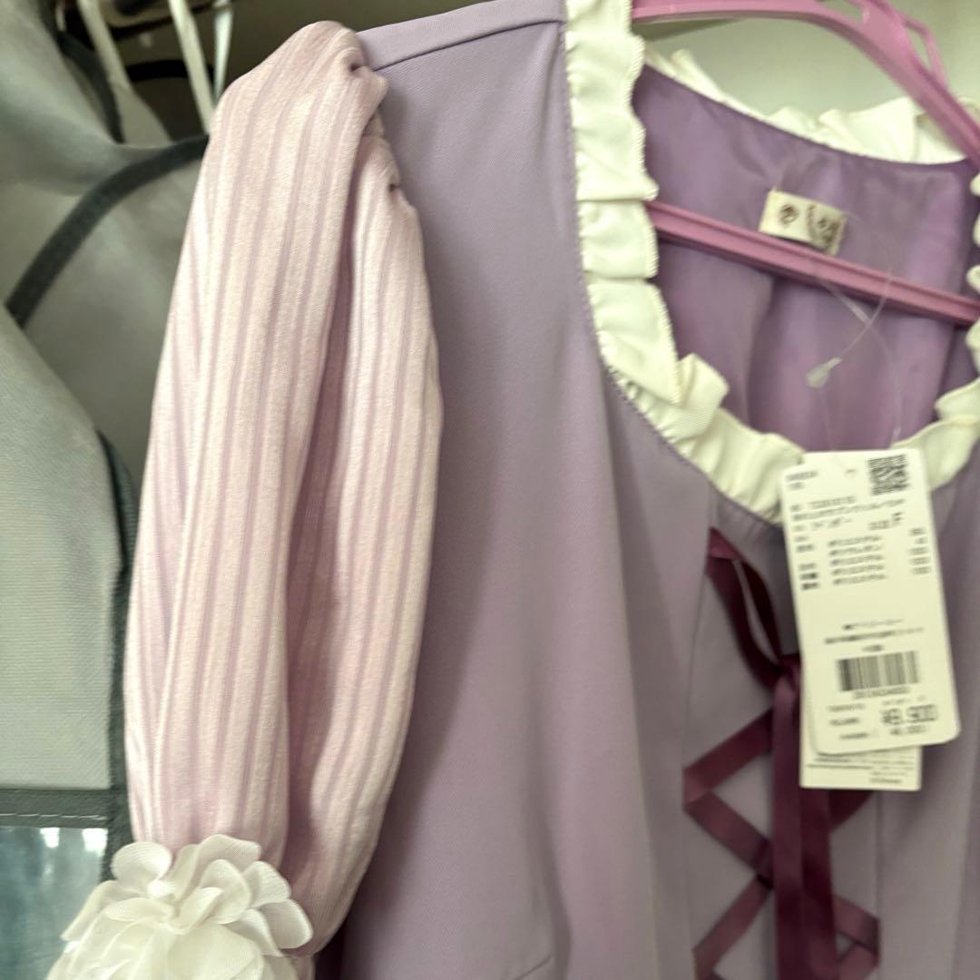 ク*新様 ラプンツェルaxes femme塔の上のラプンツェルワンピース ドレス