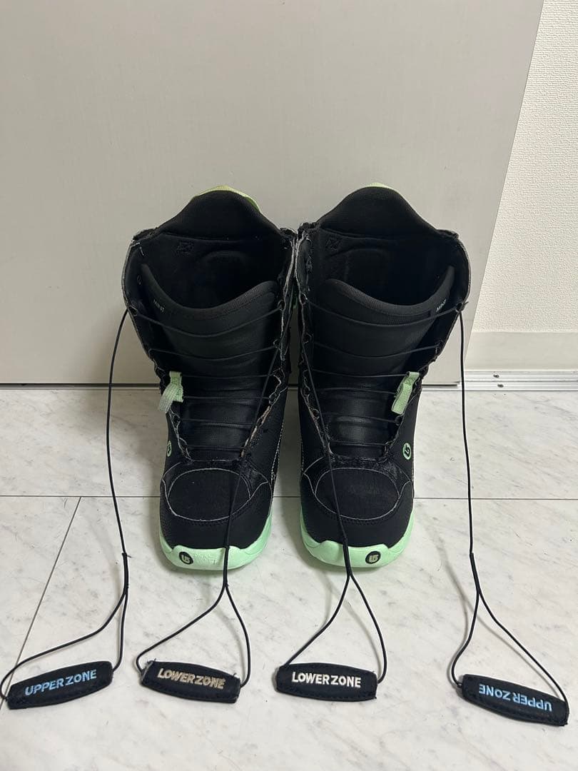 BURTON スノーボードブーツ 24cm ケース付き