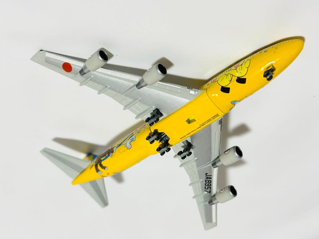 全日空商事 1/500 ANA B747-400 ピカチュウジャンボ