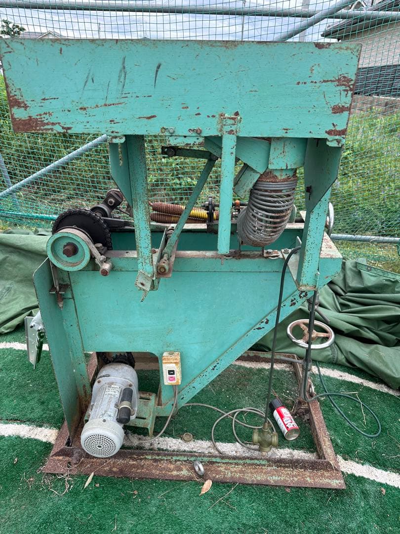 お値下げ！バッティングマシン 硬式、軟式アーム式 中古品　付属品あり