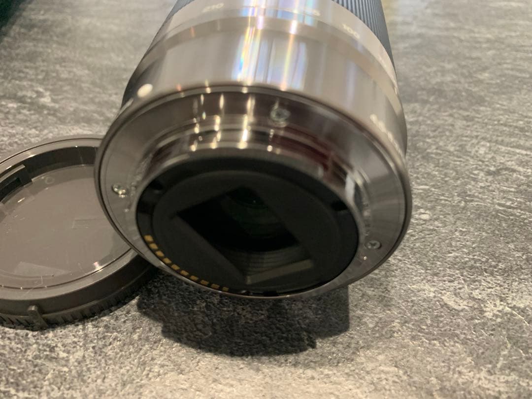 (新品同様) SONY α5100 ホワイト ミラーレス一眼/望遠レンズ付き