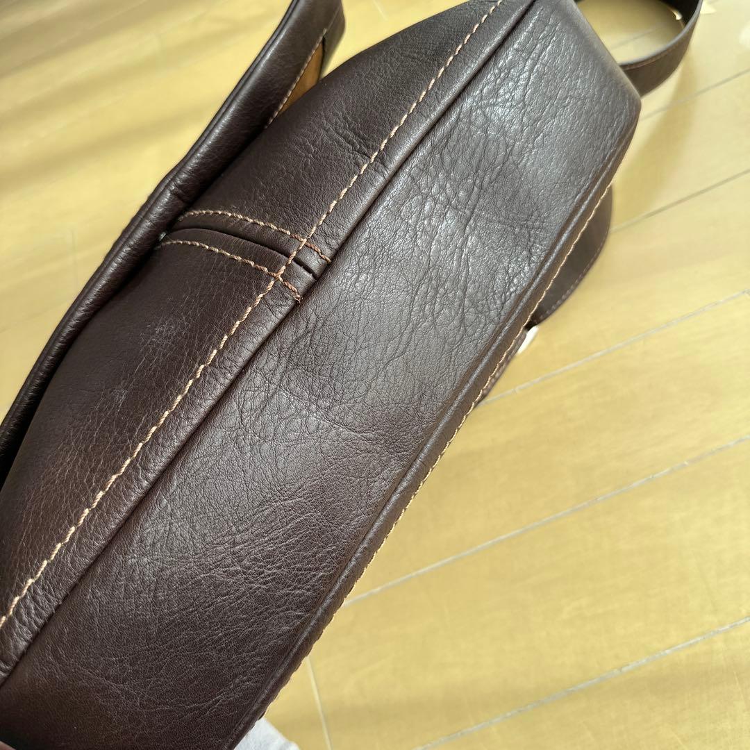 土屋鞄ブラウンレザーショルダーバッグ