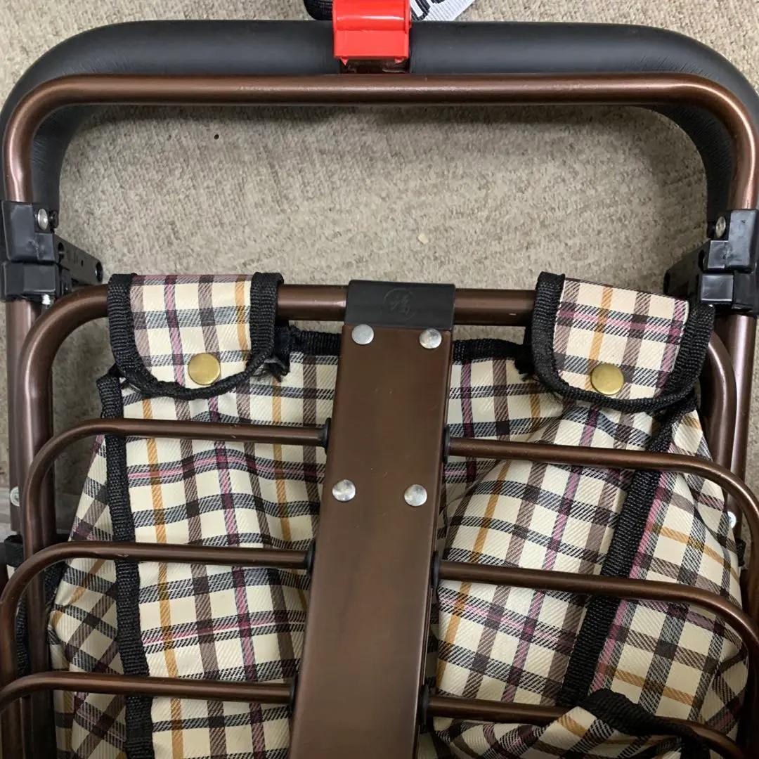 シルバーカー 腰かけ 付き カート 老人用 手押し車 (ホワイトチェック 6輪)