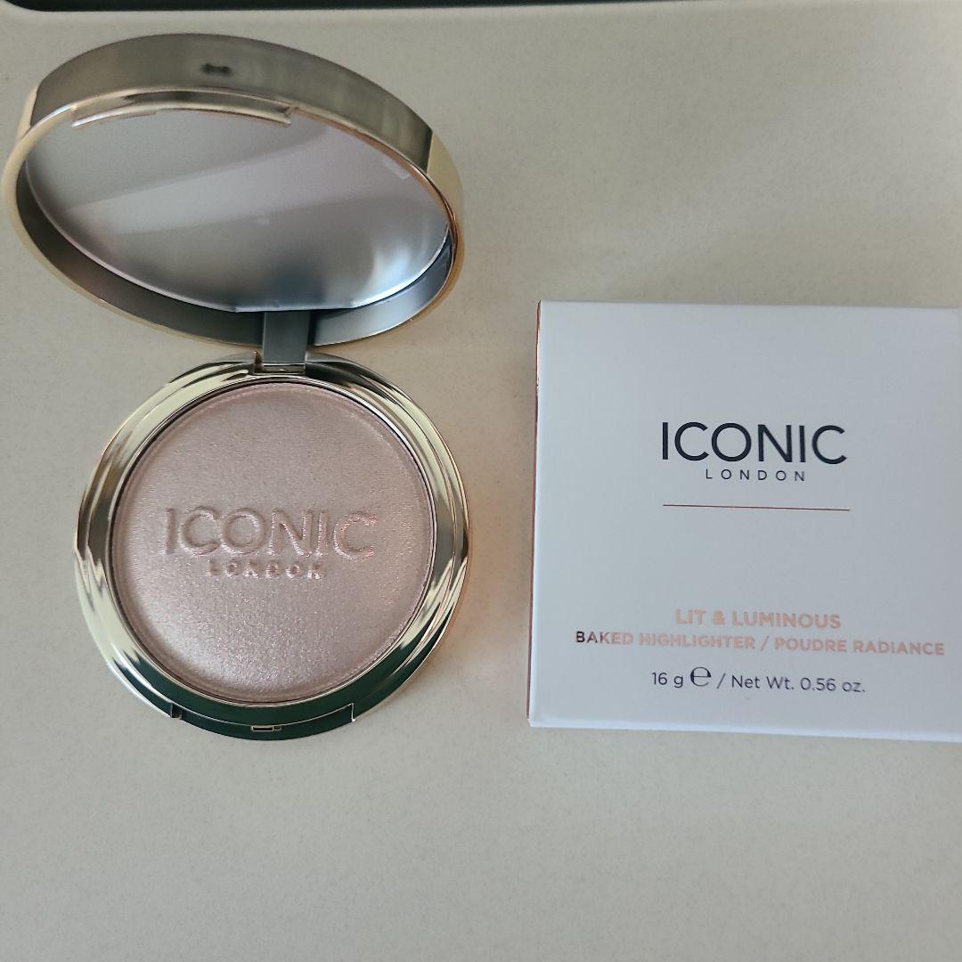 ICONIC LONDON フェイスパウダー