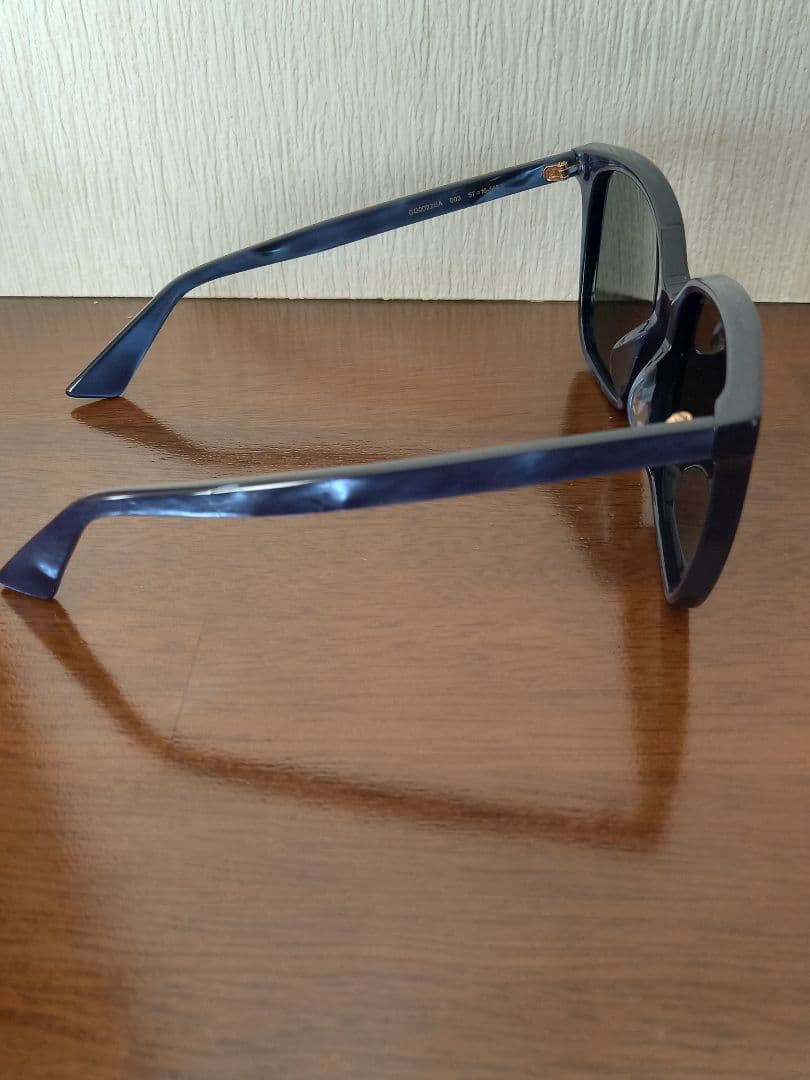 新品未使用　GUCCI グッチ　サングラス　GG0022SA 003
