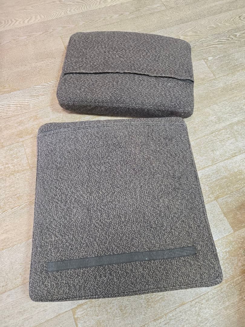 無印　リビングでもダイニングでも使えるソファ　カバー付き