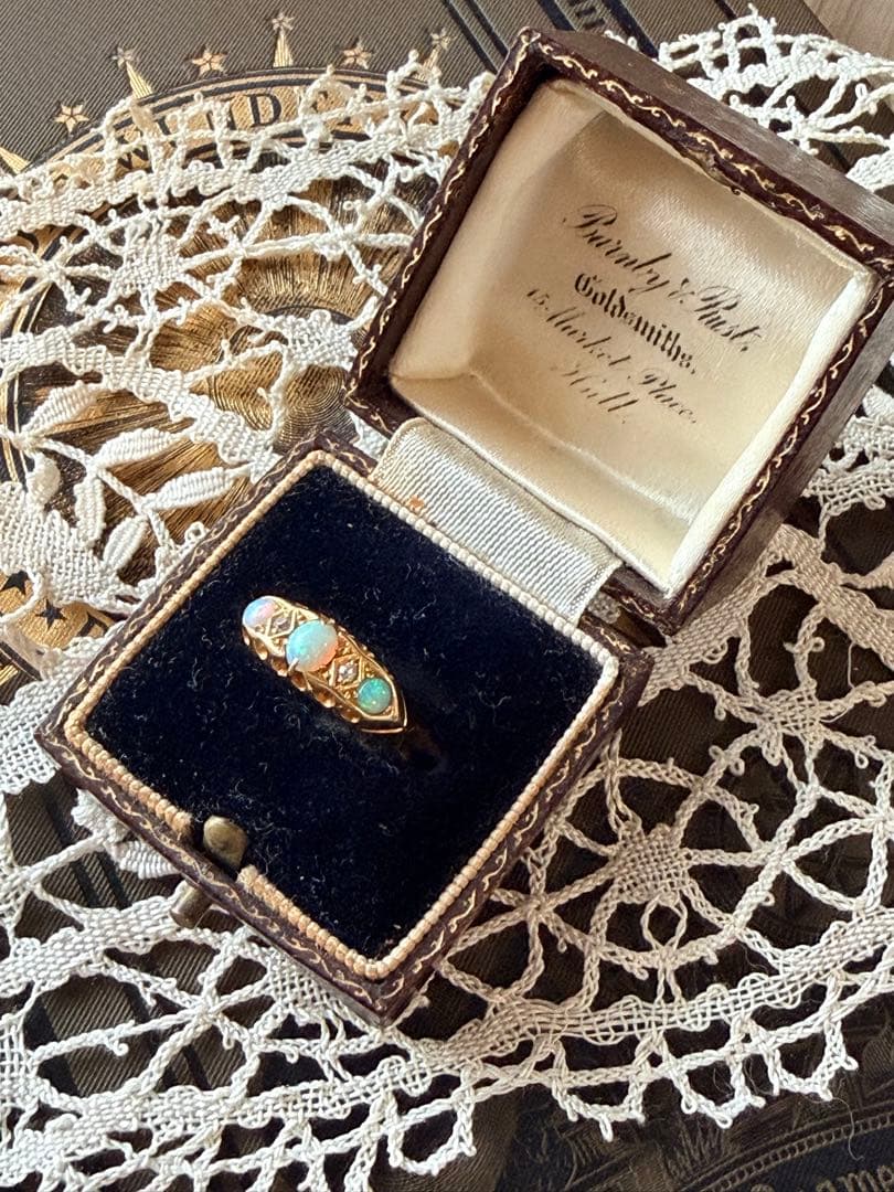 ジュエリーボックス　イギリス　アンティーク ブラウンリングケース