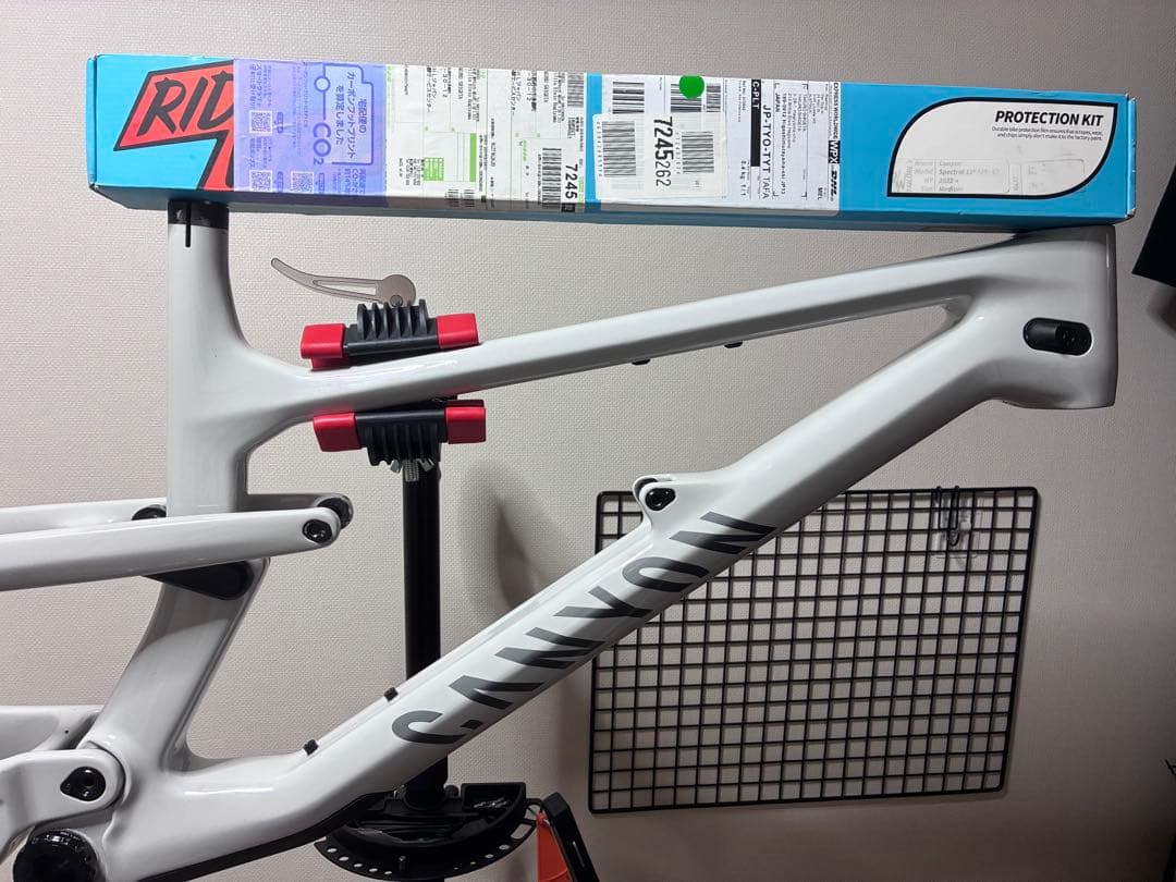 Canyon Spectral 125 CF9 カーボンフレーム　Mサイズ