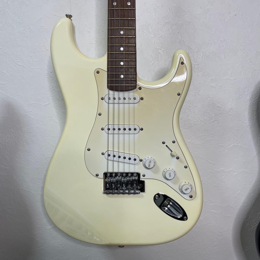 BUSKER`S ストラト エレキ ギター ホワイト 白 バスカーズ